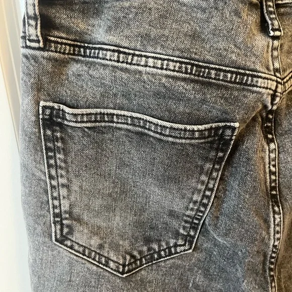 GAP Tall High Rise Vintage Slim Jeans | Size 8 Extra Long - Picture 5 of 10